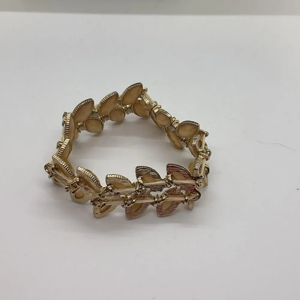 Elegant Gold and Cream Leaf Bracelet